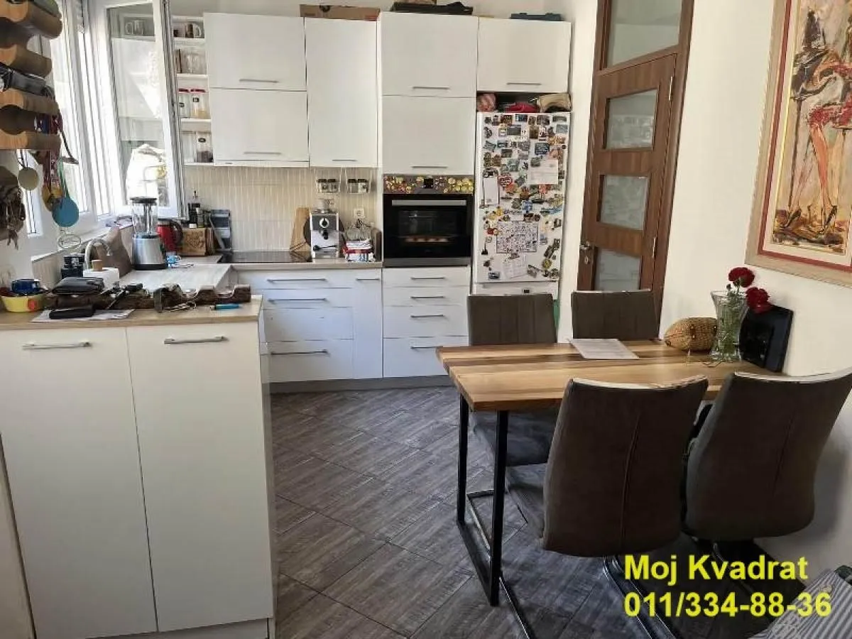 Prodaja, dvosoban stan, 46m², Stari Grad, Beograd