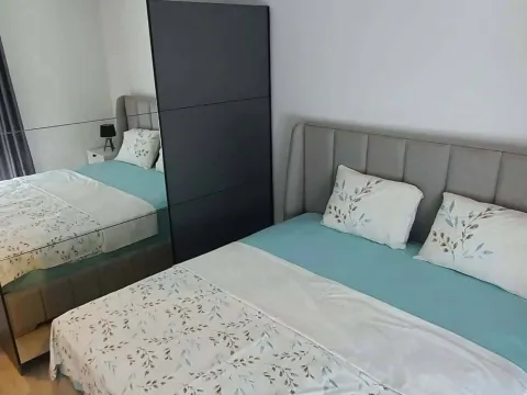 Rent, one bedroom apartment, 46m², Tivat, Crna Gora - image 2