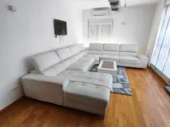 Izdavanje, dvosoban stan, 75m², Stari Aerodrom, Podgorica - image 1