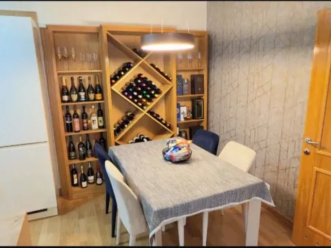 Sale, two bedroom apartment, 86m², Bečići, Budva - image 5