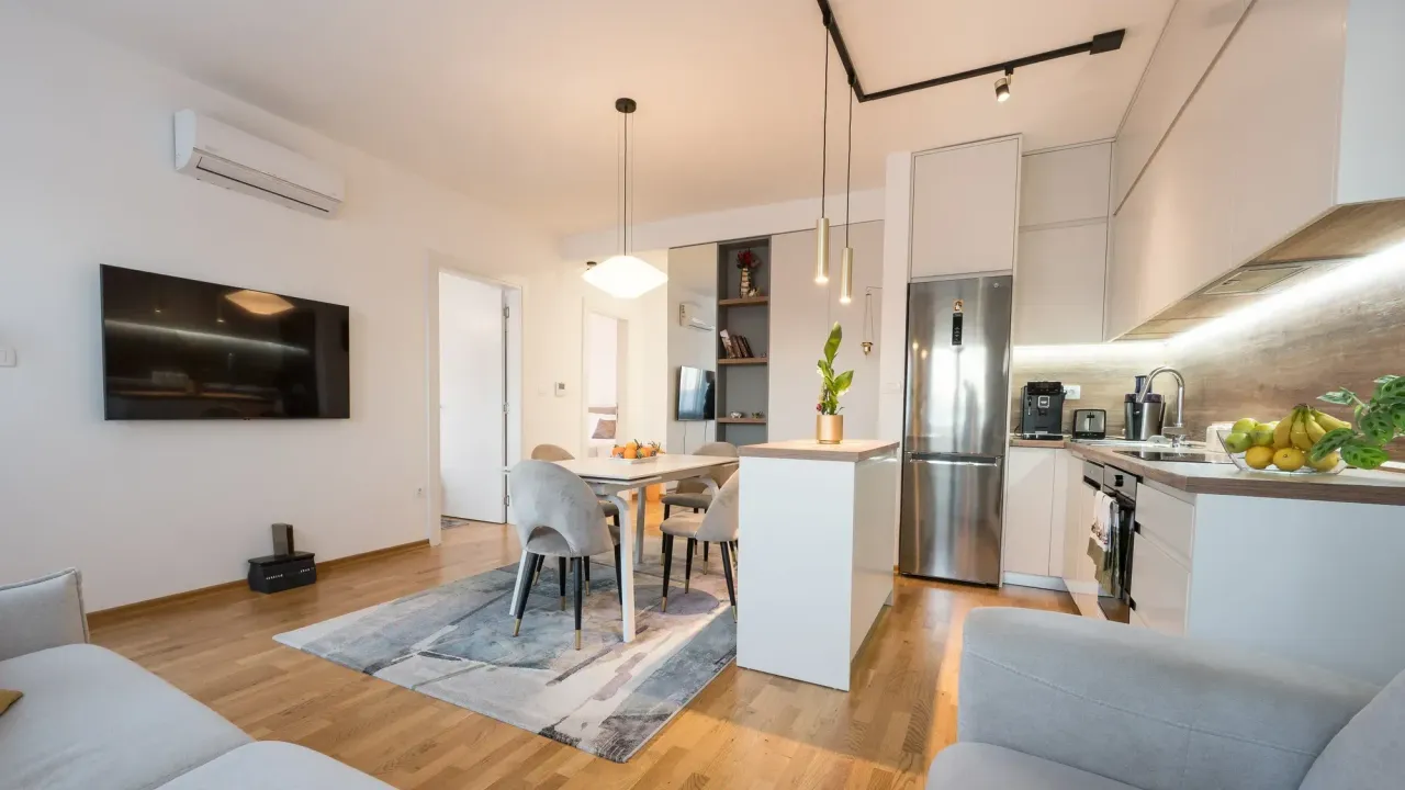 Sale, apartment, 63m², Tivat, Crna Gora