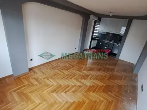 Izdavanje, dvosoban stan, 62m², Grbavica, Novi Sad Sve Podlokacije - image 3