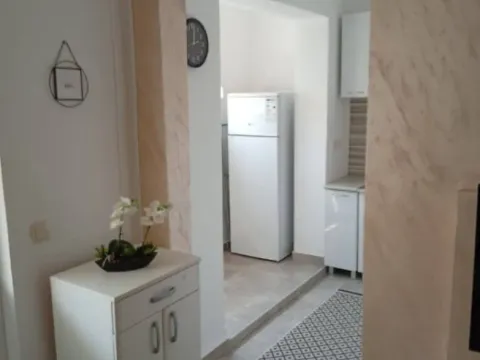 Sale, studio apartment, 27m², Stara Varoš, Podgorica - image 11