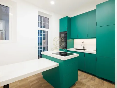 Rent, four bedroom apartment, 120m², Stari Grad, Beograd - image 7