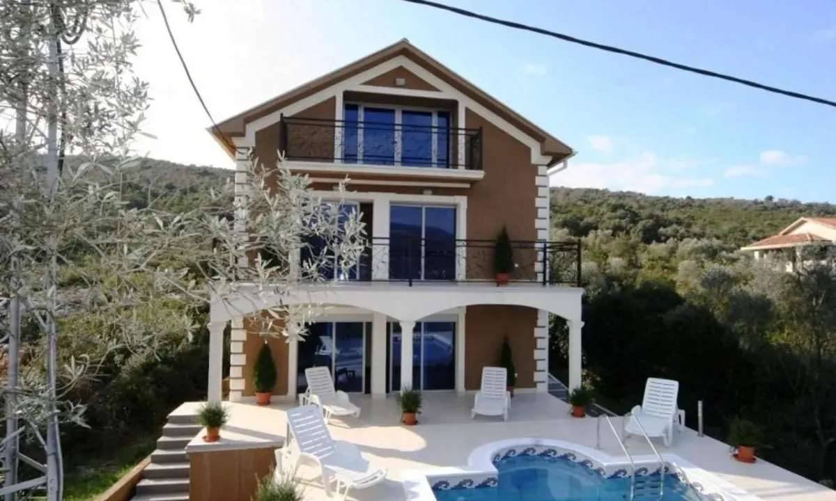 Prodaja, kuća, 220m², Krašići, Tivat