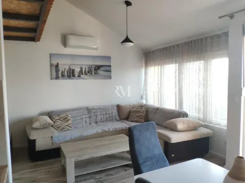 Rent, one bedroom apartment, 45m², Centar, Tivat - image 8