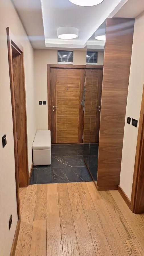 Rent, three bedroom apartment, 79m², Stari Grad, Beograd