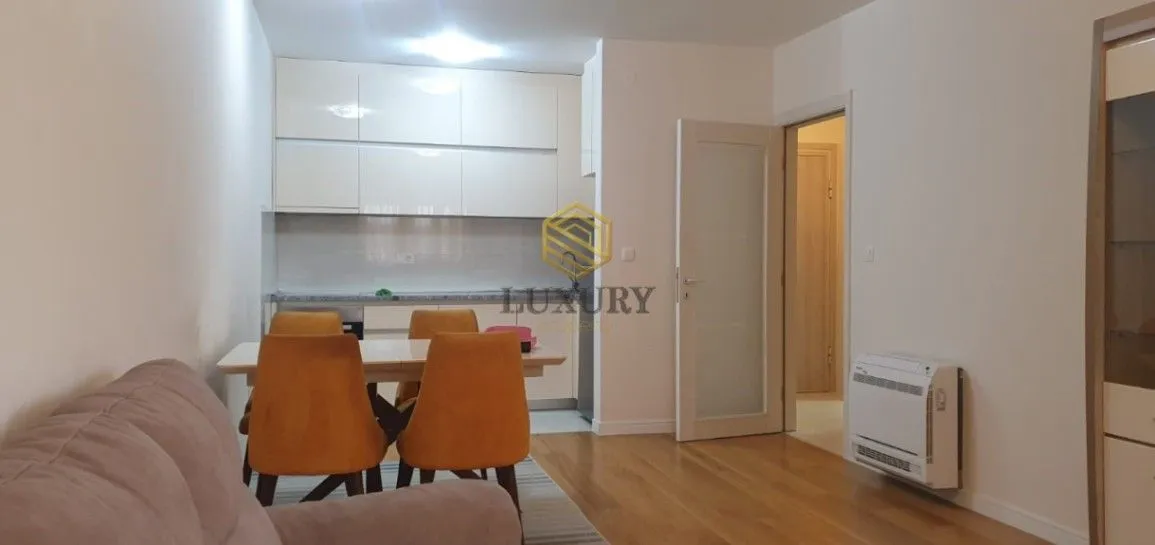 Rent, two bedroom apartment, 69m², Central Point, Podgorica