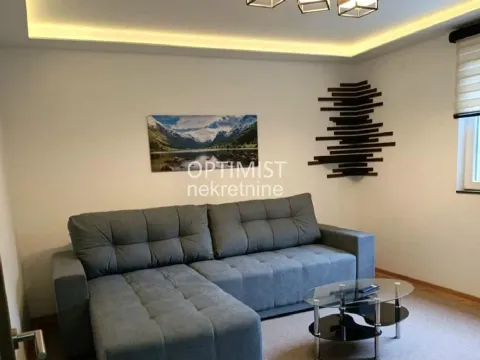 Stan in Čukarica