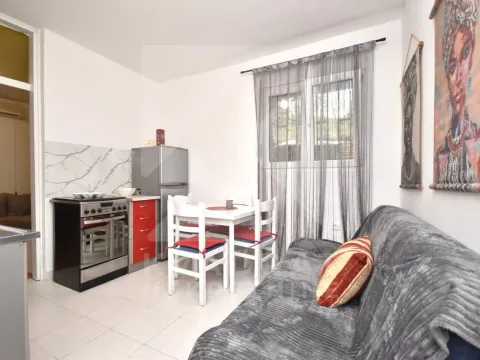 Rent, studio apartment, 24m², Malo Brdo, Podgorica - image 4