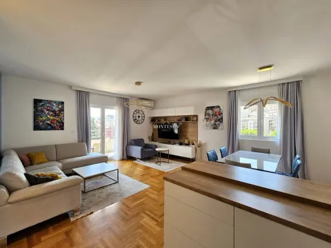 Rent, three bedroom apartment, 103m², Centar, Budva - image 3