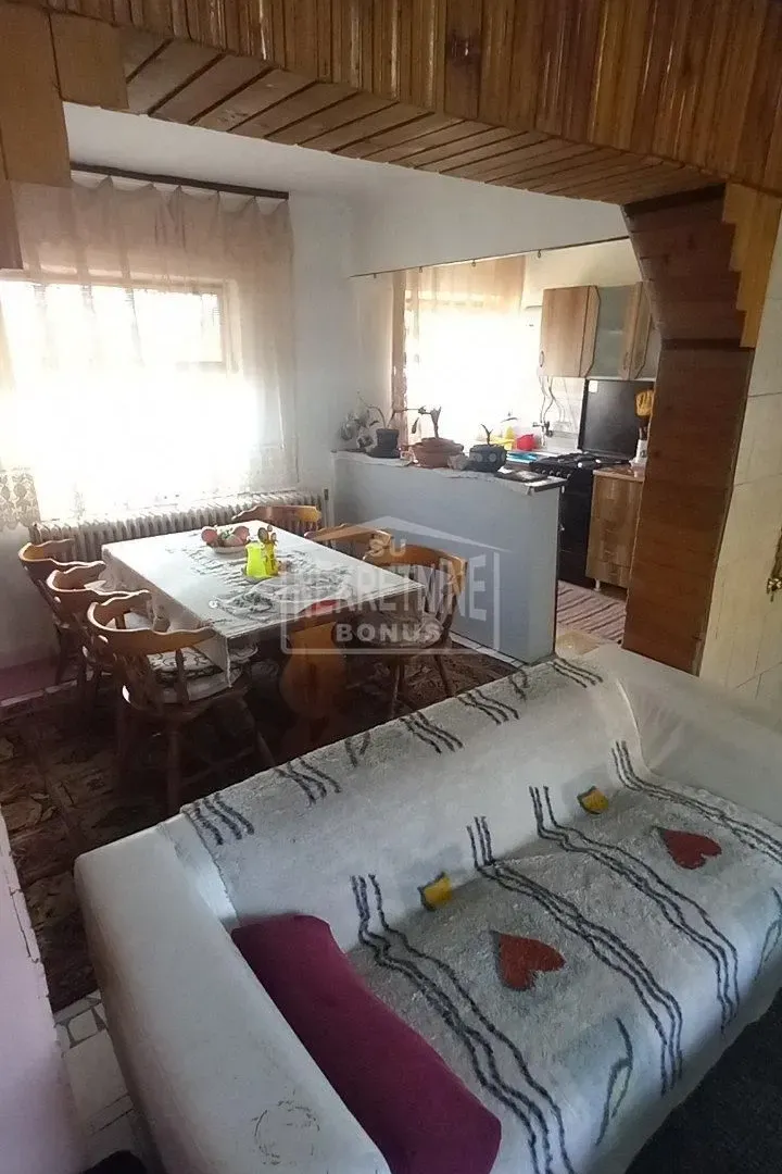Prodaja, kuća, 178m², Verušić, Subotica