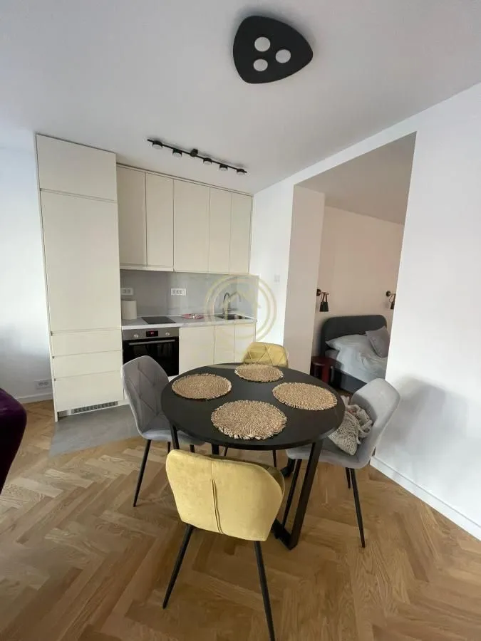 Rent, two bedroom apartment, 52m², Stari Grad, Beograd