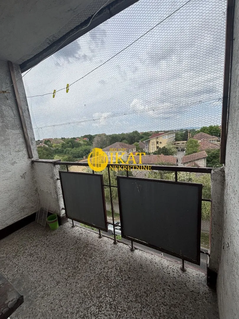 Prodaja, trosoban stan, 65m², Centar, Inđija