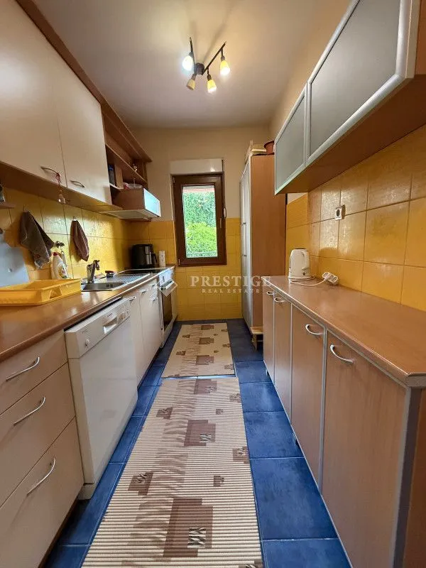 Rent, four bedroom apartment, 130m², Gorica C, Podgorica