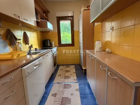 Rent, four bedroom apartment, 130m², Gorica C, Podgorica - image 4