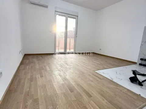 Izdavanje, garsonjera, 29m², Zabjelo, Podgorica - image 3