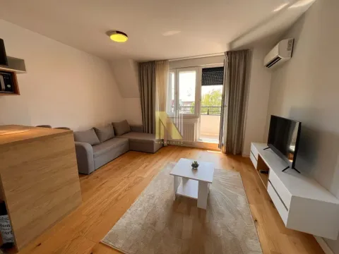 Izdavanje, jednosoban stan, 30m², Centar, Novi Sad - image 2