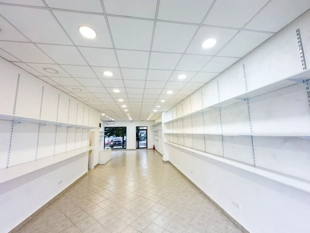 Sale, office space, 120m², Stari Aerodrom, Podgorica