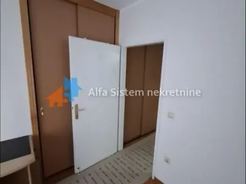 Izdavanje, trosoban stan, 67m², Kalenić Pijaca, Vračar Sve Podlokacije - image 5