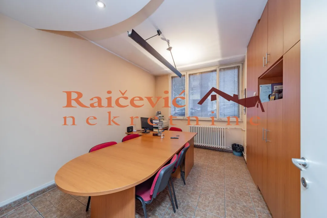 Prodaja, poslovni prostor, 138m², Banovo Brdo, Beograd