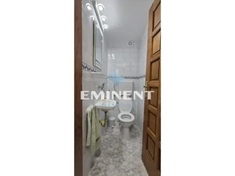 Izdavanje, trosoban stan, 97m², Slavija, Vračar Sve Podlokacije - image 10