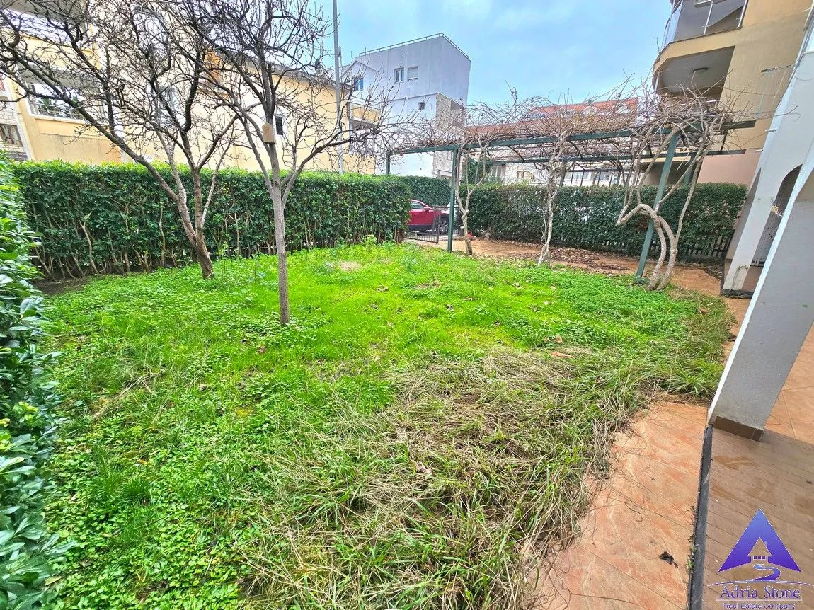 Prodaja, trosoban stan, 91m², Velji Vinogradi, Budva