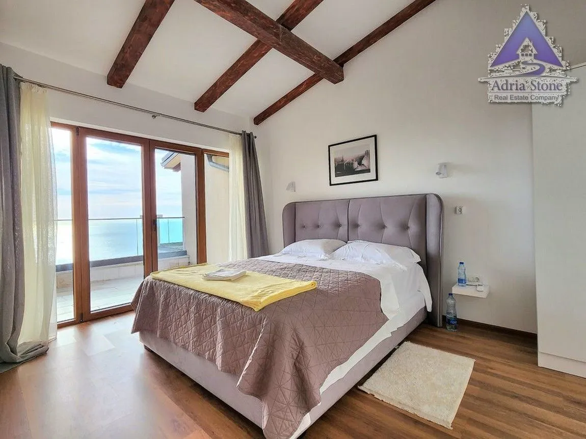 Sale, house, 201m², Kuljače, Budva