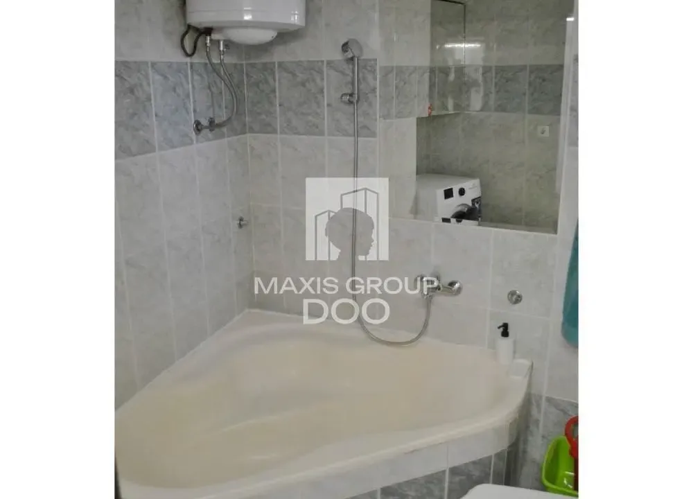 Izdavanje, jednosoban stan, 40m², Slavija, Vračar Sve Podlokacije