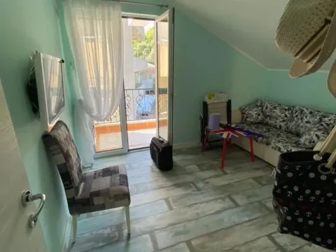 Sale, four bedroom apartment, 82m², Sveti Stefan, Budva - image 11