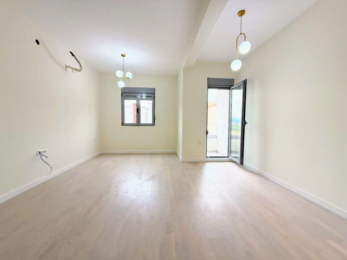 Prodaja, jednosoban stan, 42m², Ljubović, Podgorica