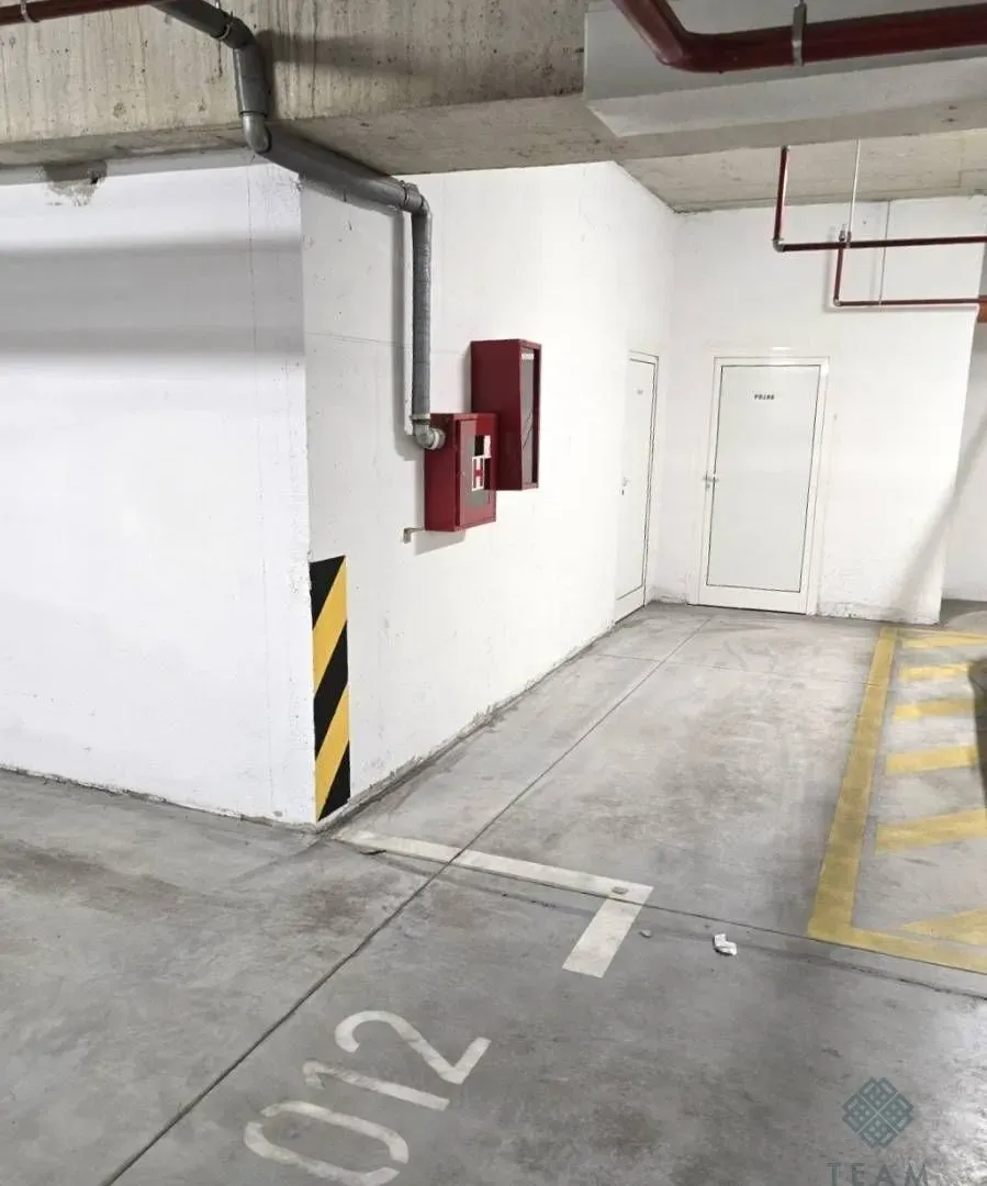 Prodaja, parking/garaža, 18m², City Kvart, Podgorica