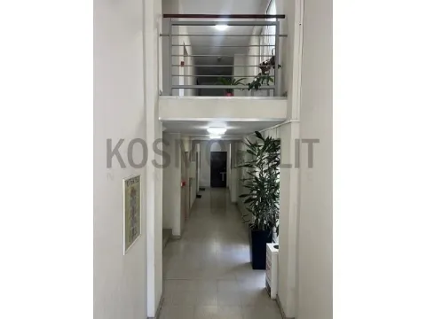 Sale, three bedroom apartment, 74m², Vračar Hram, Vračar Sve Podlokacije - image 9