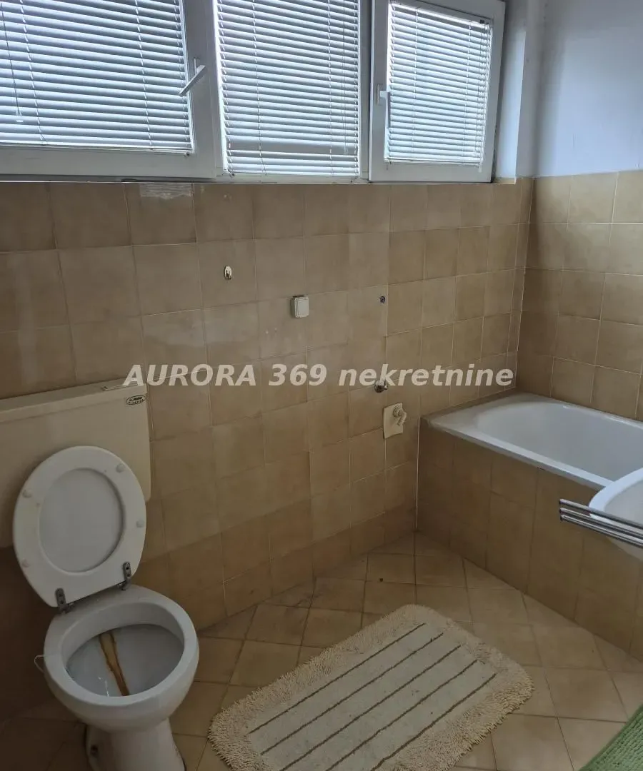 Sale, three bedroom apartment, 75m², Vračar Hram, Vračar Sve Podlokacije