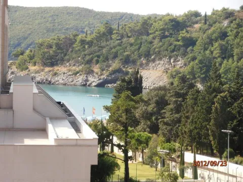 Prodaja, stan, 84m², Bečići, Budva - image 2
