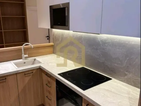 Izdavanje, četvorosoban stan, 90m², Vračar Sve Podlokacije, Beograd - image 6