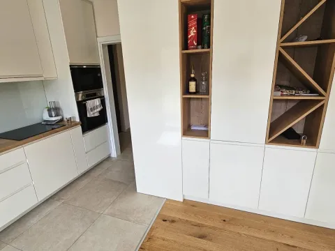 Rent, two bedroom apartment, 80m², Dobrota, Kotor - image 6