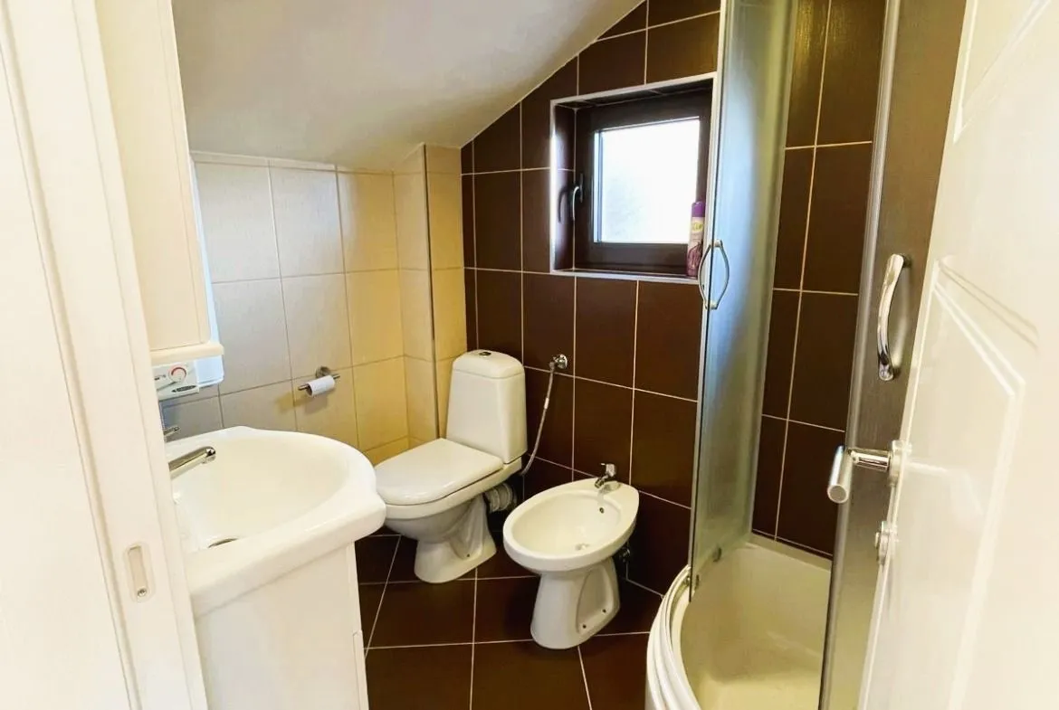 Prodaja, kuća, 145m², Utjeha, Bar