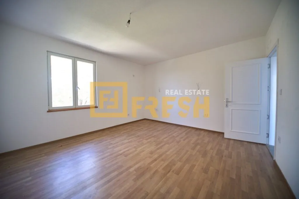 Sale, two bedroom apartment, 83m², Šušanj, Bar