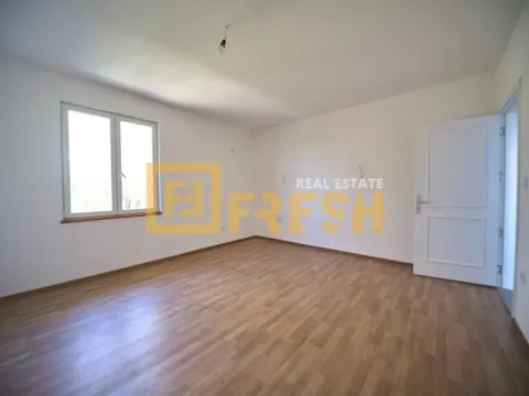 Prodaja, dvosoban stan, 83m², Šušanj, Bar - image 8