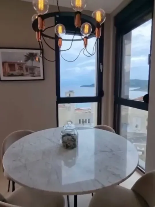 Rent, two bedroom apartment, 70m², Bečići, Budva