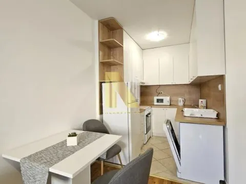 Izdavanje, garsonjera, 25m², Bulevar Evrope, Novi Sad Sve Podlokacije - image 6