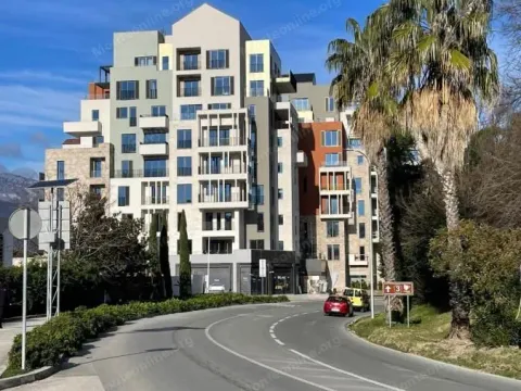 Sale, two bedroom apartment, 90m², Porto Montenegro, Tivat - image 27