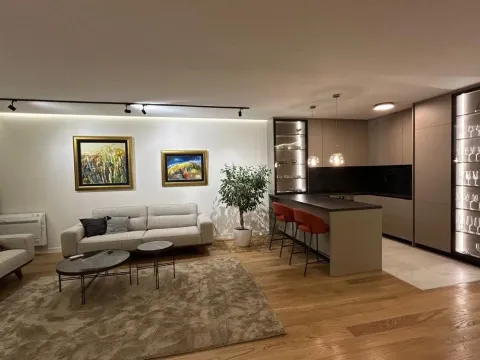 Rent, two bedroom apartment, 108m², Podgorica, Crna Gora - image 2