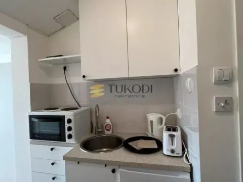Izdavanje, garsonjera, 21m², Bulevar Evrope, Novi Sad Sve Podlokacije - image 8