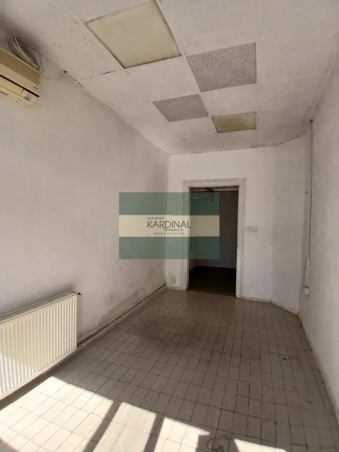Rent, office space, 24m², Mala vaga, Kragujevac