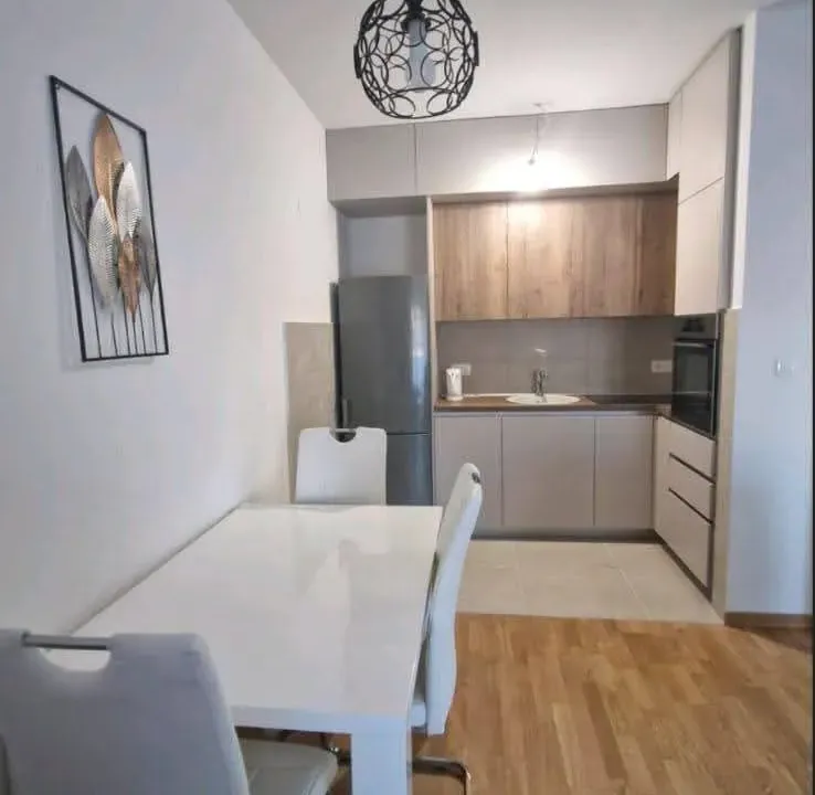 Prodaja, jednosoban stan, 44m², Pobrežje, Podgorica