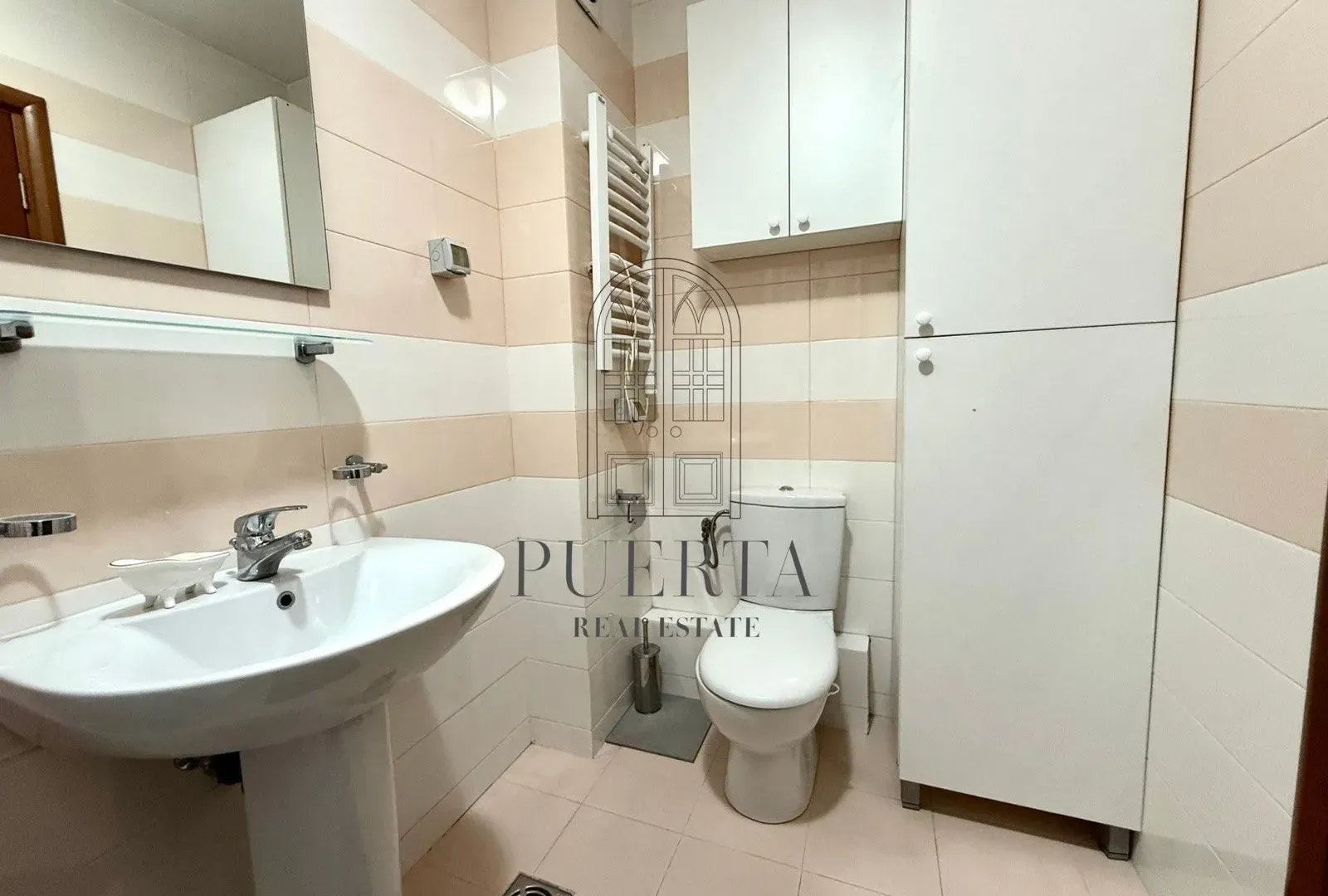 Rent, one bedroom apartment, 45m², Stari Aerodrom, Podgorica