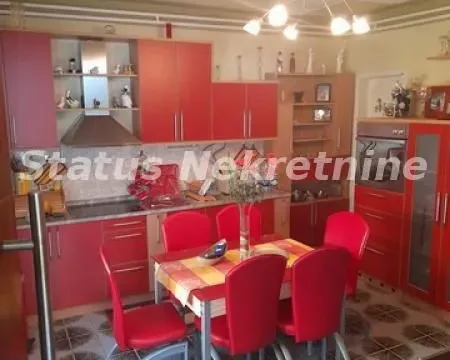 Prodaja, kuća, 194m², Šid, Srbija - image 5