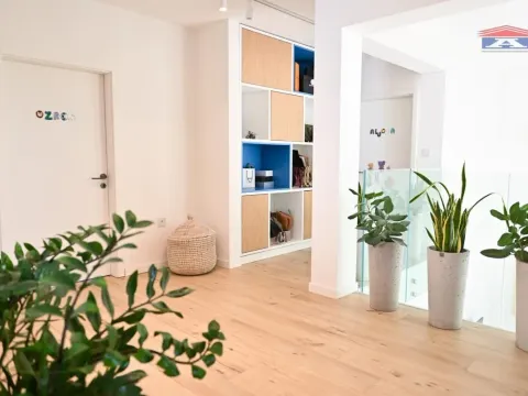 Prodaja, kuća, 360m², Petrovaradin, Novi Sad - image 16